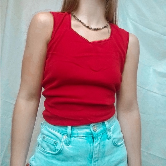 Red Tanktop - Picture 1 of 3